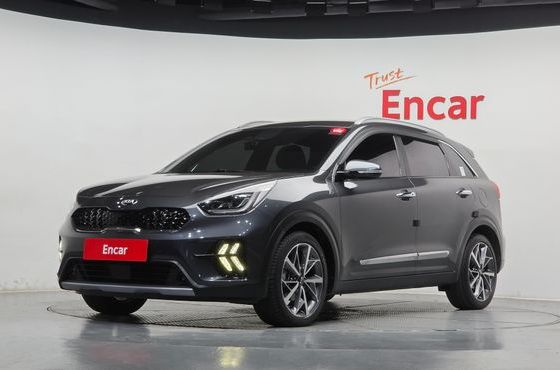 Kia Niro 1.6 HEV Noblesse Special — пробег 81 608 км — фото 1 из 5