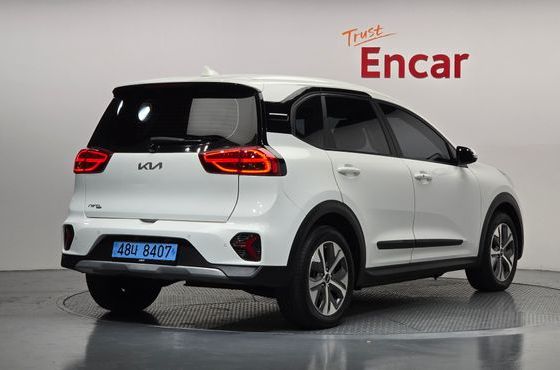 Kia Niro Air — пробег 113 669 км — фото 2 из 5