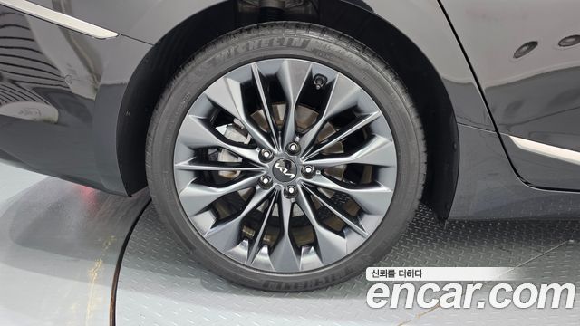 Kia K8 2.5 Gasoline 2WD Signature Special — пробег 18 624 км — фото 5 из 5
