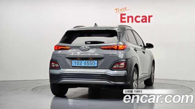 Hyundai Kona Premium — пробег 179 116 км — фото 4 из 5