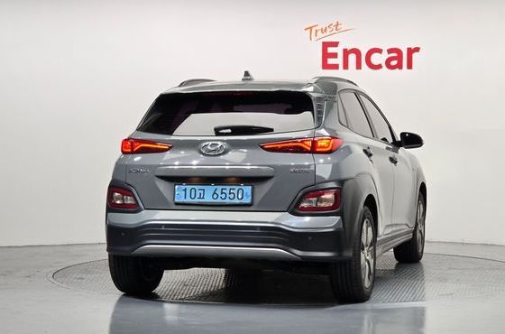 Hyundai Kona Premium — пробег 179 116 км — фото 4 из 5
