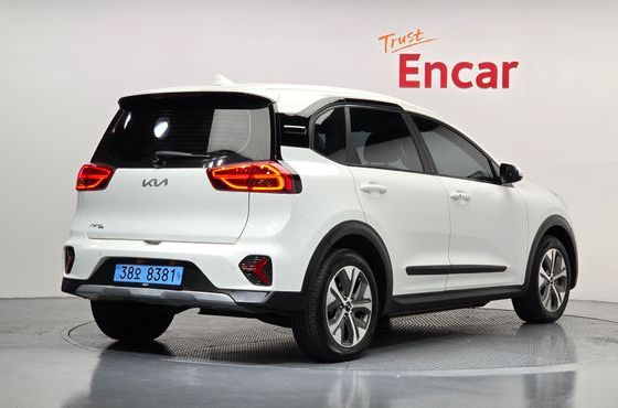 Kia Niro Air — пробег 110 352 км — фото 2 из 5