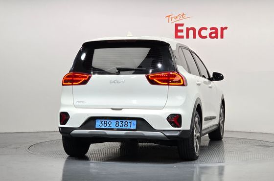 Kia Niro Air — пробег 110 352 км — фото 4 из 5