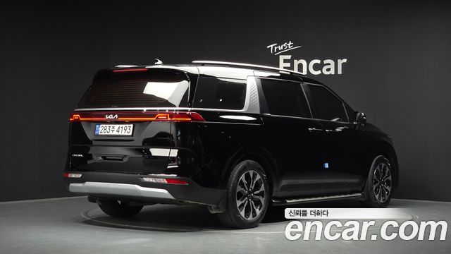 Kia Carnival Diesel 9-Seater Prestige — пробег 14 402 км — фото 2 из 5