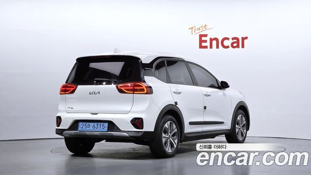 Kia Niro Earth — пробег 150 806 км — фото 2 из 5