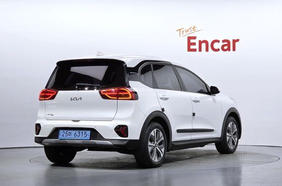 Kia Niro Earth — пробег 150 806 км — фото 2 из 5