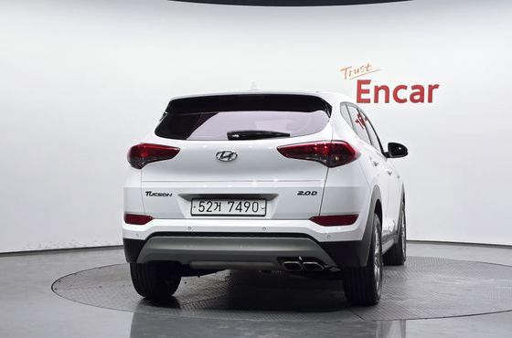 Hyundai Tucson Diesel 2.0 2WD Smart — пробег 180 934 км — фото 4 из 5