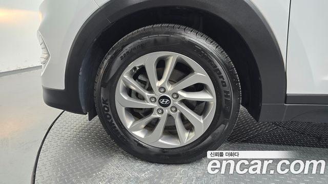 Hyundai Tucson Diesel 2.0 2WD Smart — пробег 180 934 км — фото 5 из 5
