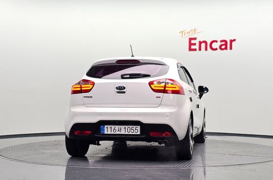 Kia pride 1.6 GDI Hatchback Prestige — пробег 99 185 км — фото 4 из 5