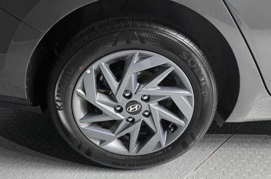 Hyundai AVANTE Modern — пробег 27 529 км — фото 5 из 5