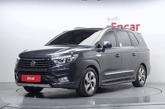 Ssangyong KORANDO 4WD TX 9-seater — пробег 67 761 км — фото 1 из 5