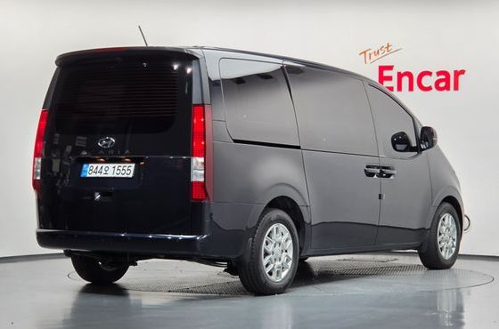 Hyundai Staria Cargo 5-Seater Modern — пробег 54 290 км — фото 2 из 5