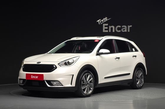 Kia Niro Noblesse — пробег 215 549 км — фото 1 из 5