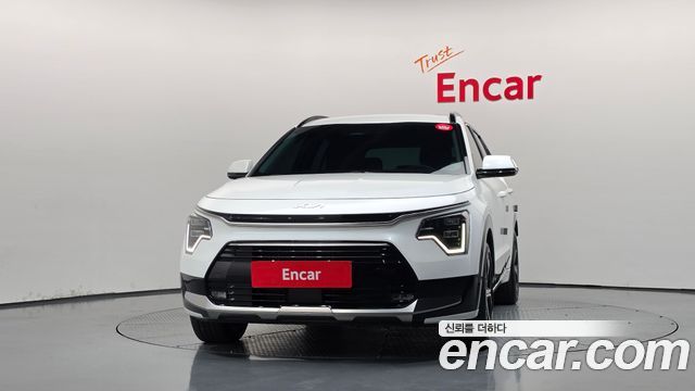 Kia Niro Trendy — пробег 21 735 км — фото 3 из 5