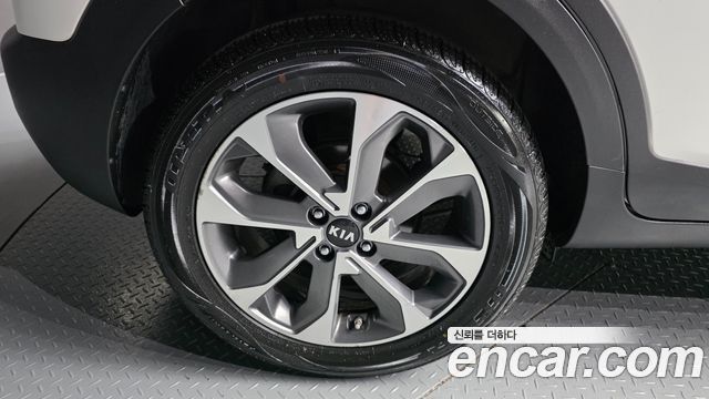 Kia Stonic 1.4 Prestige — пробег 70 064 км — фото 5 из 5