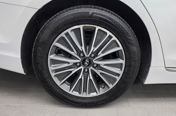 Hyundai Grandeur Exclusive — пробег 196 400 км — фото 5 из 5