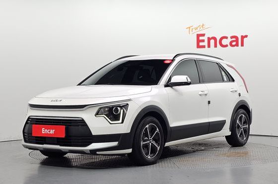 Kia Niro Prestige — пробег 86 590 км — фото 1 из 5