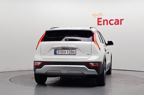 Kia Niro Prestige — пробег 86 590 км — фото 4 из 5