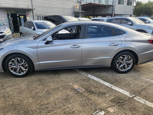 Hyundai Sonata 2.0 Premium Family — пробег 21 361 км — фото 4 из 5