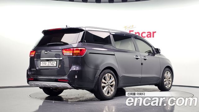 Kia Carnival 9-seater Prestige — пробег 275 170 км — фото 2 из 5