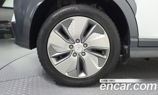 Hyundai Kona Premium — пробег 167 222 км — фото 5 из 5