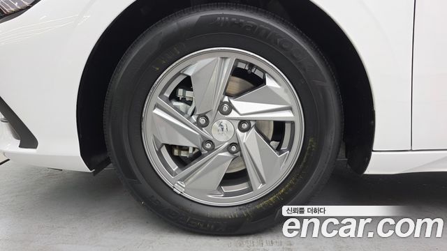 Hyundai AVANTE 1.6 Smart — пробег 44 960 км — фото 5 из 5