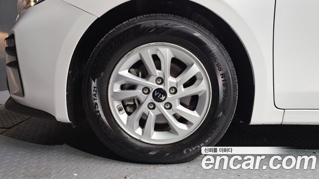 Kia K3 из Кореи Encar