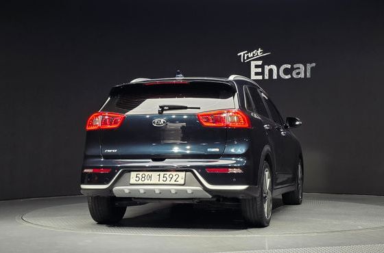 Kia Niro Noblesse — пробег 145 252 км — фото 4 из 5