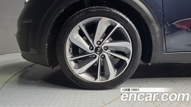Kia Niro Noblesse — пробег 145 252 км — фото 5 из 5