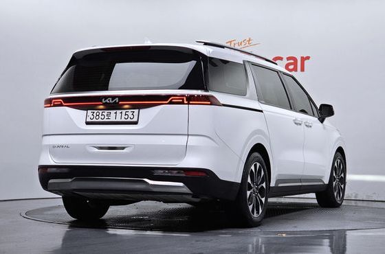 Kia Carnival Diesel 9-Seater Noblesse — пробег 48 335 км — фото 2 из 5