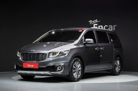Kia Carnival 9-seater Luxury — пробег 127 174 км — фото 1 из 5
