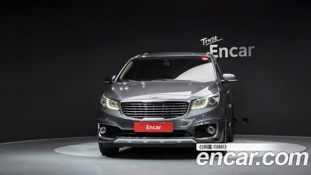 Kia Carnival 9-seater Luxury — пробег 127 174 км — фото 3 из 5