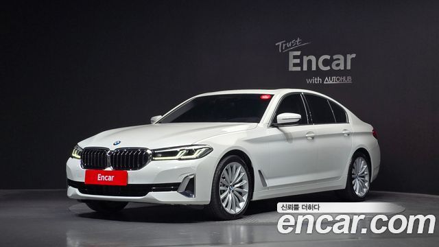 BMW 5-Series 530i xDrive Luxury — пробег 40 989 км — фото 1 из 5