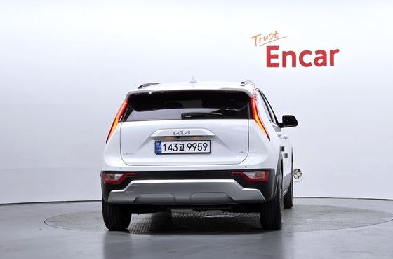Kia Niro Prestige — пробег 63 243 км — фото 4 из 5