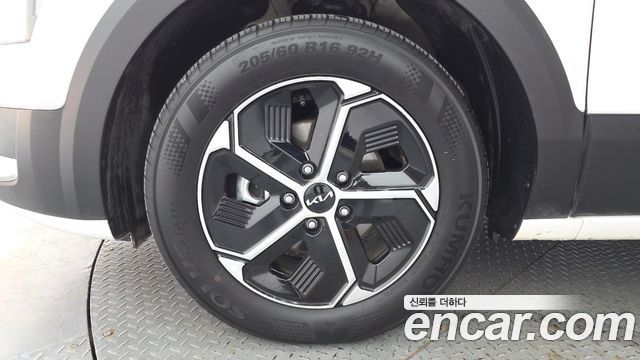 Kia Niro Prestige — пробег 63 243 км — фото 5 из 5