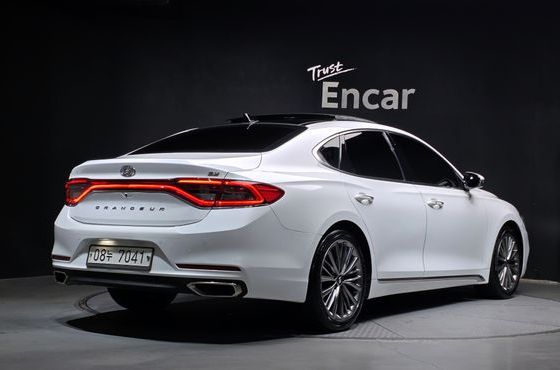 Hyundai Grandeur 3.3 Celebrity — пробег 68 073 км — фото 2 из 5