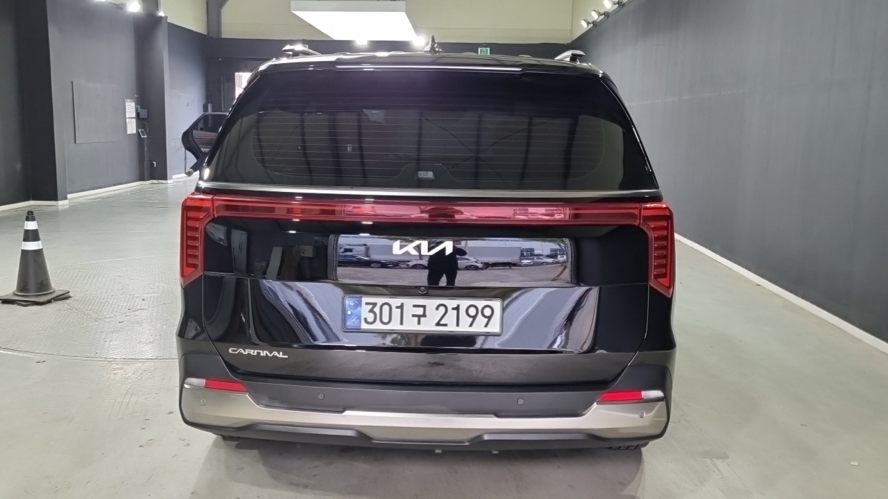 Kia Carnival Diesel 9-Seater Noblesse — пробег 42 800 км — фото 4 из 5