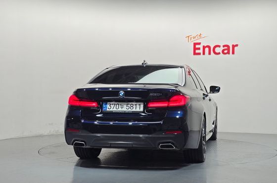 BMW 5-Series 530i M Sport Package — пробег 27 618 км — фото 4 из 5