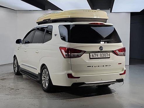 Ssangyong KORANDO 4WD Outdoor Edition 9-seater — пробег 128 000 км — фото 3 из 5