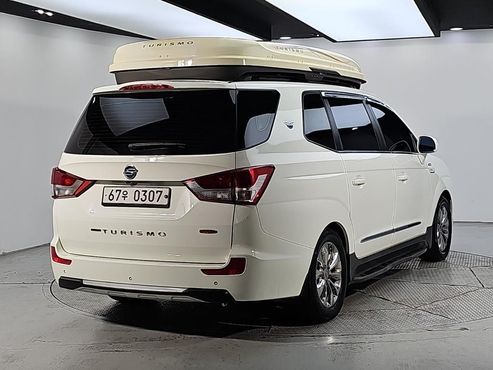 Ssangyong KORANDO 4WD Outdoor Edition 9-seater — пробег 128 000 км — фото 4 из 5