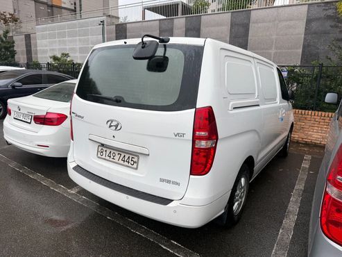 Hyundai Starex Van 3-Seater Smart — пробег 68 095 км — фото 2 из 5