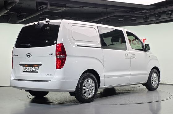 Hyundai Starex Van 5-Seater Modern — пробег 98 275 км — фото 2 из 5