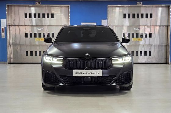 BMW 5-Series 530i M Sport Package — пробег 56 313 км — фото 3 из 5