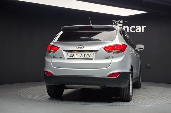 Hyundai Tucson Diesel 2WD X20 Luxury — пробег 195 401 км — фото 4 из 5