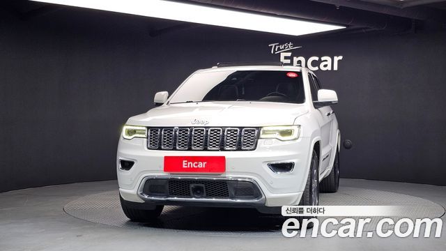 Jeep Cherokee 3.0 Diesel Overland WK2 — пробег 170 659 км — фото 3 из 5