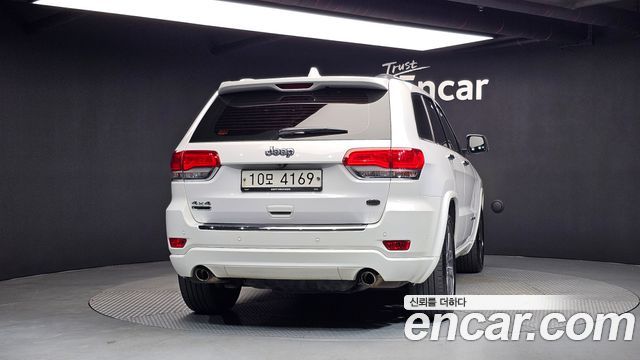 Jeep Cherokee 3.0 Diesel Overland WK2 — пробег 170 659 км — фото 4 из 5
