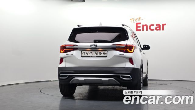Kia Seltos из Кореи Encar