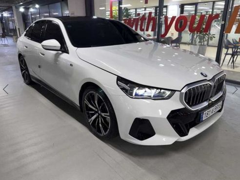 BMW 5-Series 530i xDrive M Sport — пробег 42 838 км — фото 2 из 5