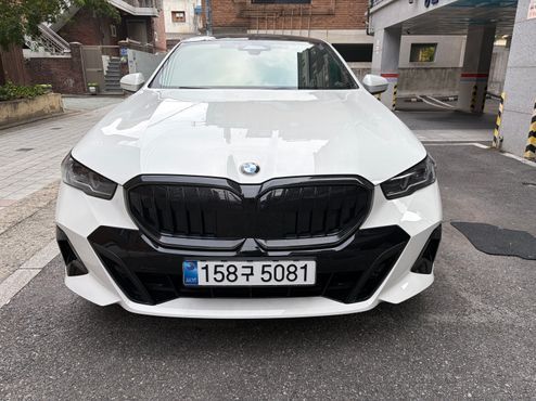 BMW 5-Series 520i M Sport — пробег 5 333 км — фото 3 из 5