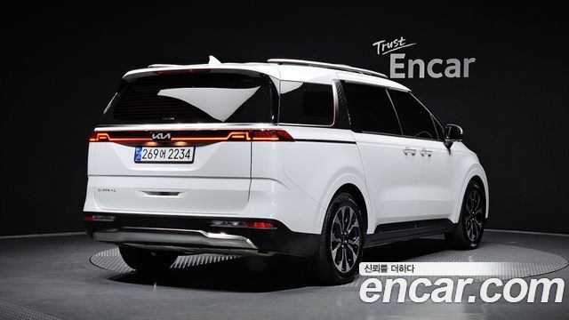 Kia Carnival Gasoline 7-Seater Signature — пробег 42 315 км — фото 2 из 5